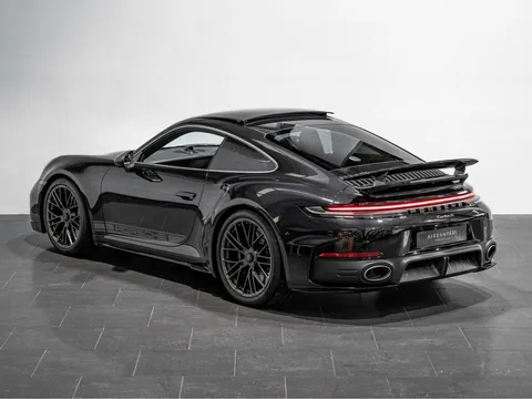 Porsche 911 Turbo S (992.2) 2