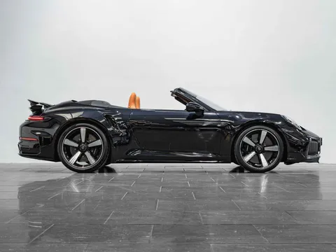 Porsche 911 Turbo S Cabriolet — photo 3 of 9
