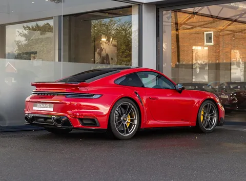 Porsche 911 Turbo S Lightweight — photo 5 of 56