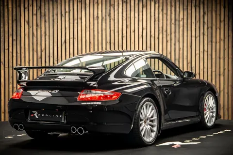 Porsche 911 Carrera 4S — photo 4 of 43