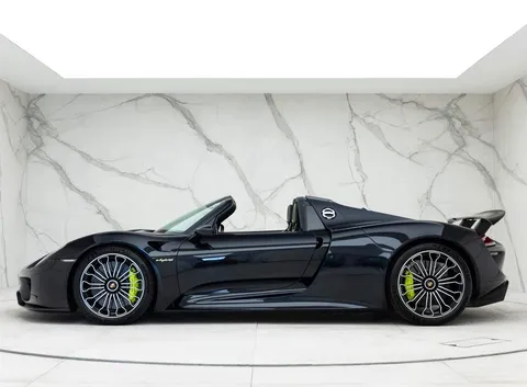Porsche 918 Spyder — photo 3 of 32