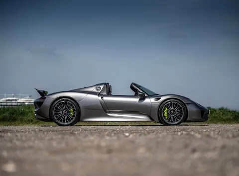 Porsche 918 Spyder — photo 3 of 66