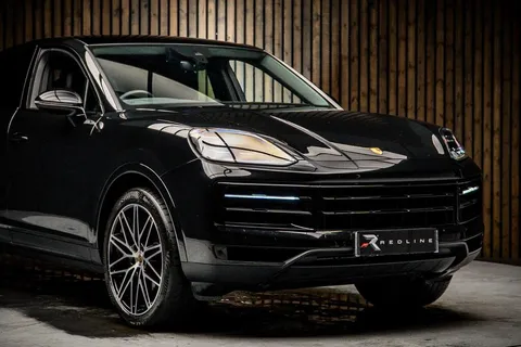 Porsche Cayenne — photo 5 of 42
