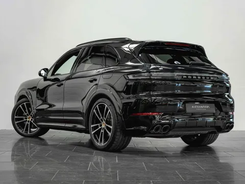 Porsche Cayenne E-Hybrid — photo 2 of 14
