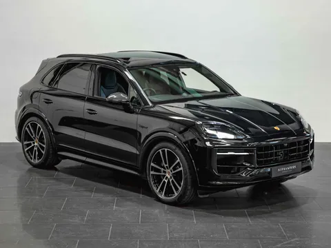 Porsche Cayenne E-Hybrid — photo 5 of 14