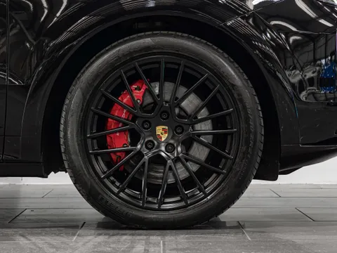 Porsche Cayenne GTS — photo 3 of 16