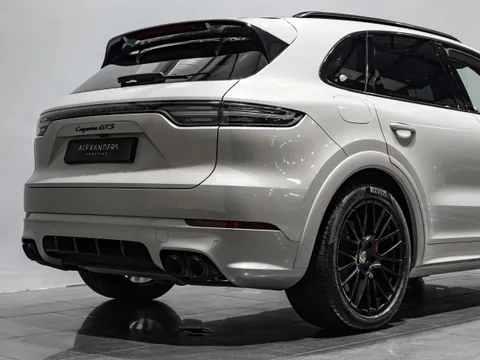 Porsche Cayenne GTS — photo 5 of 8