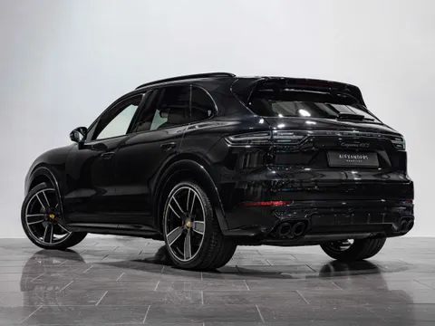 Porsche Cayenne GTS — photo 2 of 11