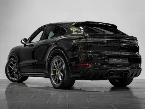 Porsche Cayenne GTS Coupe — photo 2 of 13