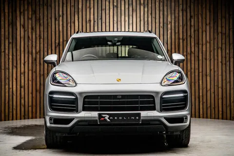 Porsche Cayenne E-Hybrid — photo 5 of 46