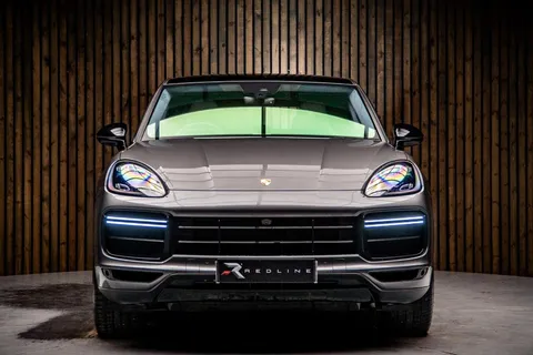 Porsche Cayenne Turbo S E-Hybrid — photo 5 of 46