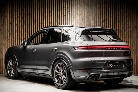 Porsche Cayenne S — photo 3 of 46