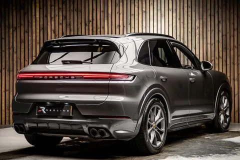 Porsche Cayenne S — photo 4 of 46