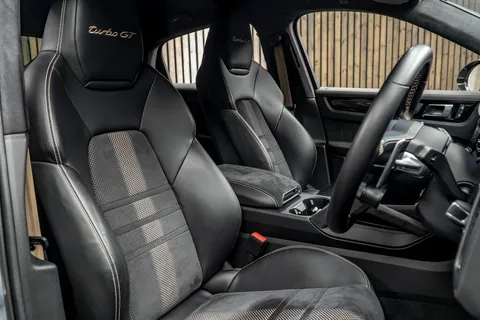 Porsche Cayenne Turbo GT 2