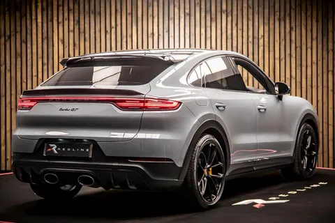 Porsche Cayenne Turbo GT 4