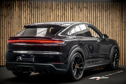 Porsche Cayenne Turbo E-Hybrid — photo 4 of 45