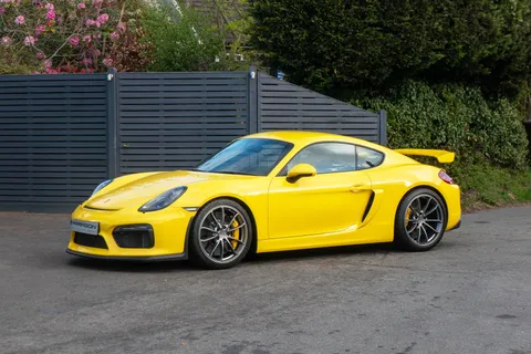 Porsche Cayman GT4 5