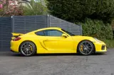Porsche Cayman GT4 thumbnail