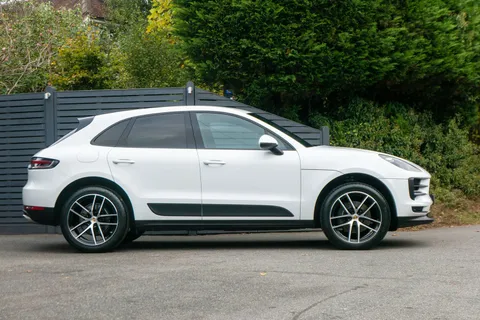 Porsche Macan — photo 5 of 37