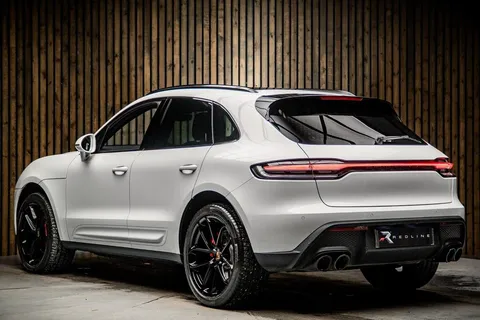 Porsche Macan S — photo 3 of 47