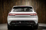 Porsche Macan S thumbnail
