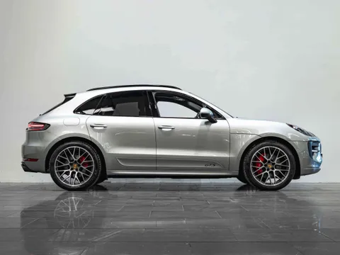 Porsche Macan GTS — photo 2 of 12