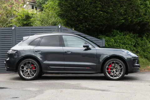 Porsche Macan GTS 4