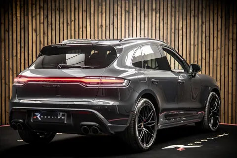 Porsche Macan GTS 4