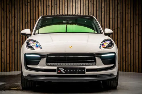 Porsche Macan T — photo 5 of 46