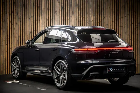 Porsche Macan T — photo 3 of 46