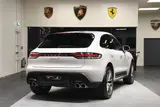 Porsche Macan S thumbnail
