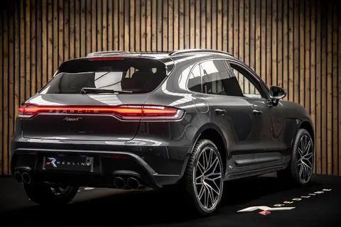 Porsche Macan T 4