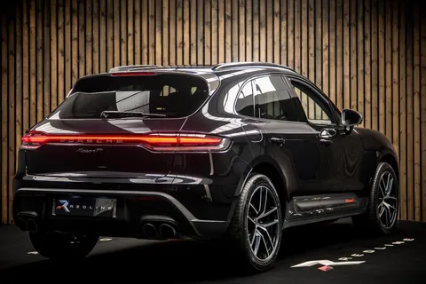 Porsche Macan T 4
