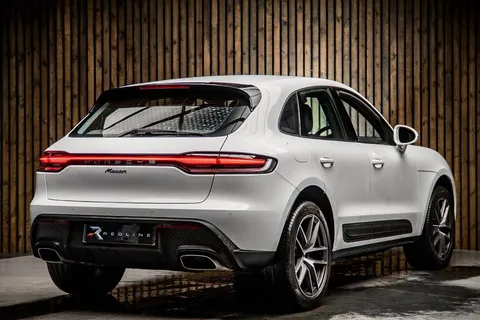 Porsche Macan T — photo 4 of 44