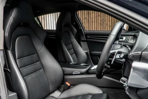 Porsche Panamera 4 E-Hybrid Platinum Edition — photo 2 of 47