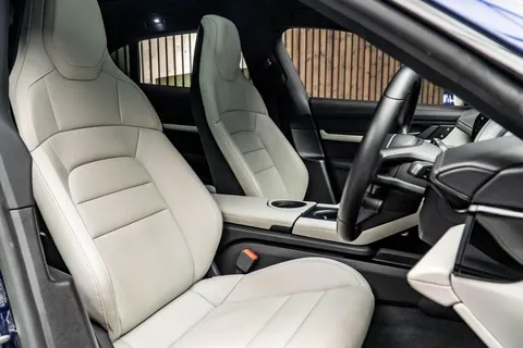 Porsche Taycan 4 Cross Turismo — photo 2 of 43