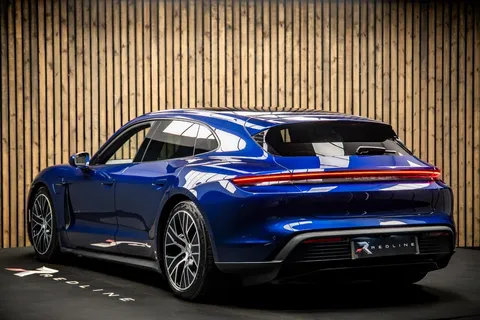Porsche Taycan Performance Sport Turismo — photo 3 of 45