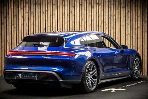 Porsche Taycan Performance Sport Turismo — photo 5 of 45