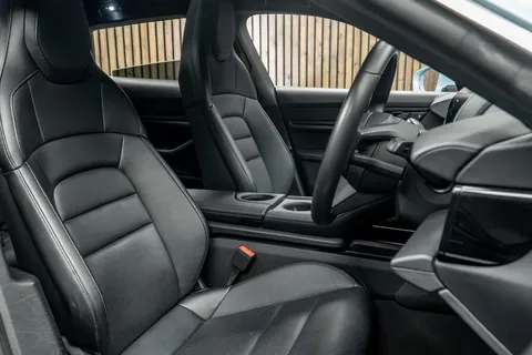 Porsche Taycan 2