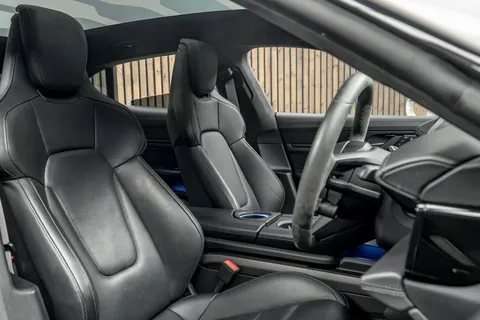 Porsche Taycan Turbo S Cross Turismo — photo 2 of 52
