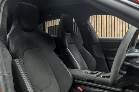 Porsche Taycan GTS Sport Turismo — photo 2 of 46