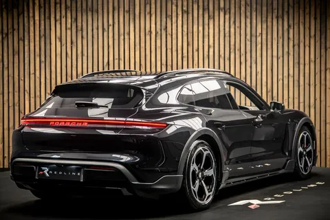 Porsche Taycan 4S Cross Turismo 4