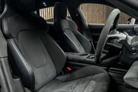 Porsche Taycan 2