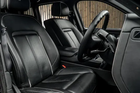 Rolls-Royce Cullinan — photo 2 of 51
