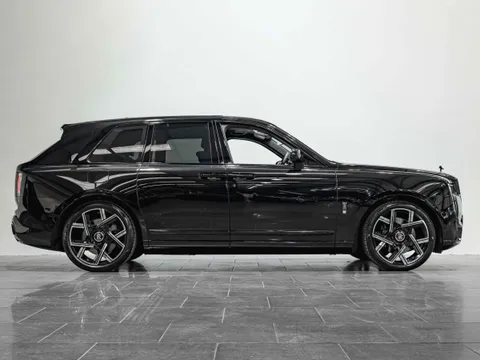 Rolls-Royce Cullinan Series II Black Badge — photo 3 of 14