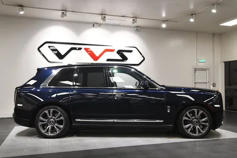 Rolls-Royce Cullinan V12 — photo 4 of 54