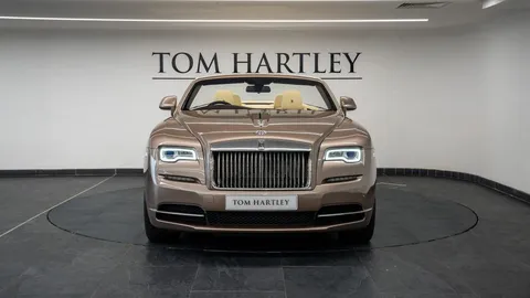 Rolls-Royce Dawn — photo 2 of 34