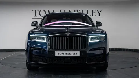 Rolls-Royce Ghost — photo 2 of 33