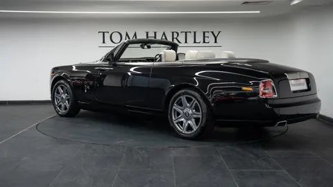 Rolls-Royce Phantom Drophead Coupe — photo 5 of 39