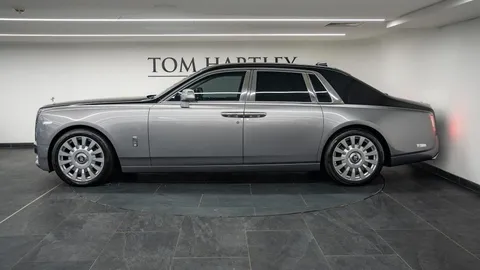 Rolls-Royce Phantom VIII — photo 4 of 32